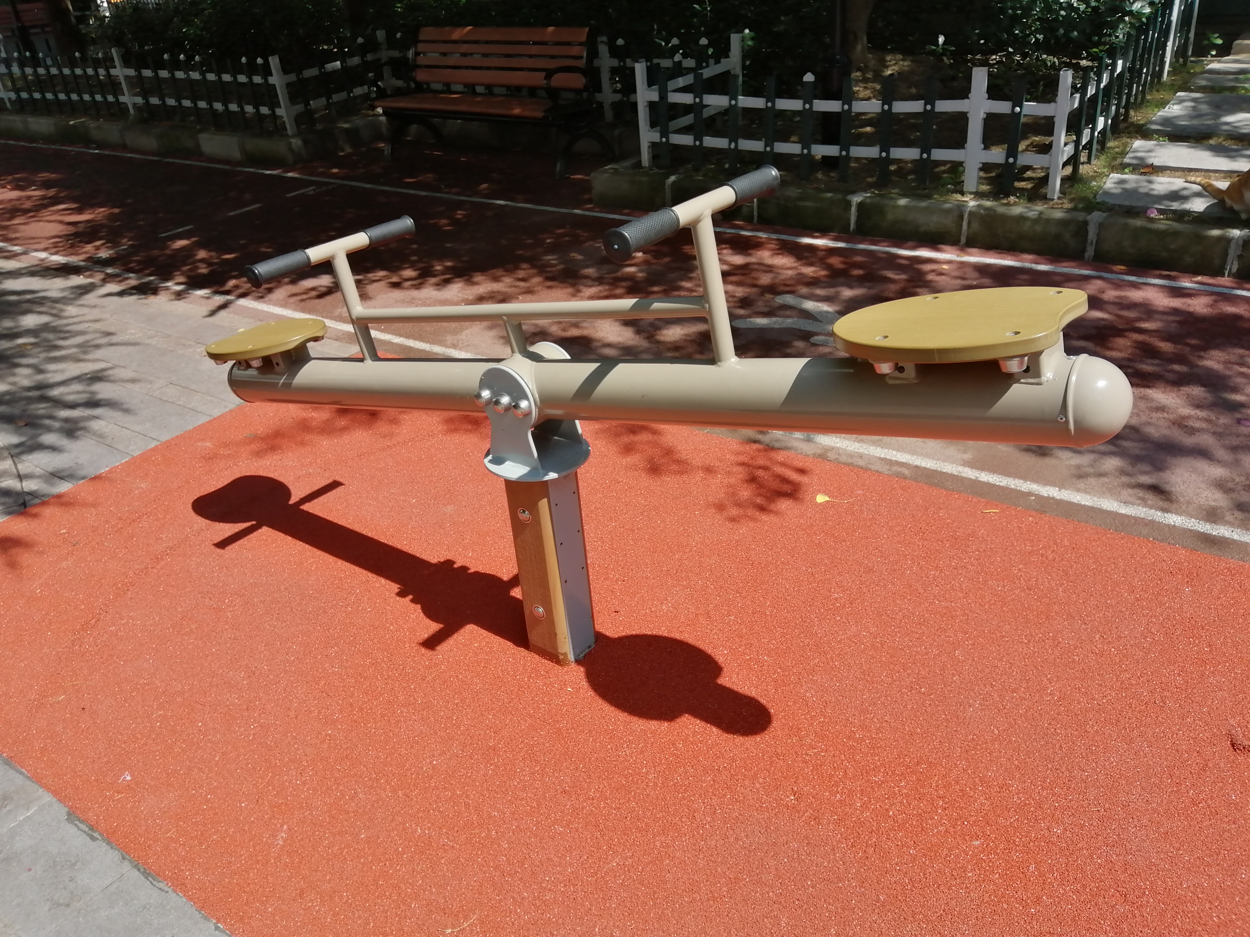 跷跷板