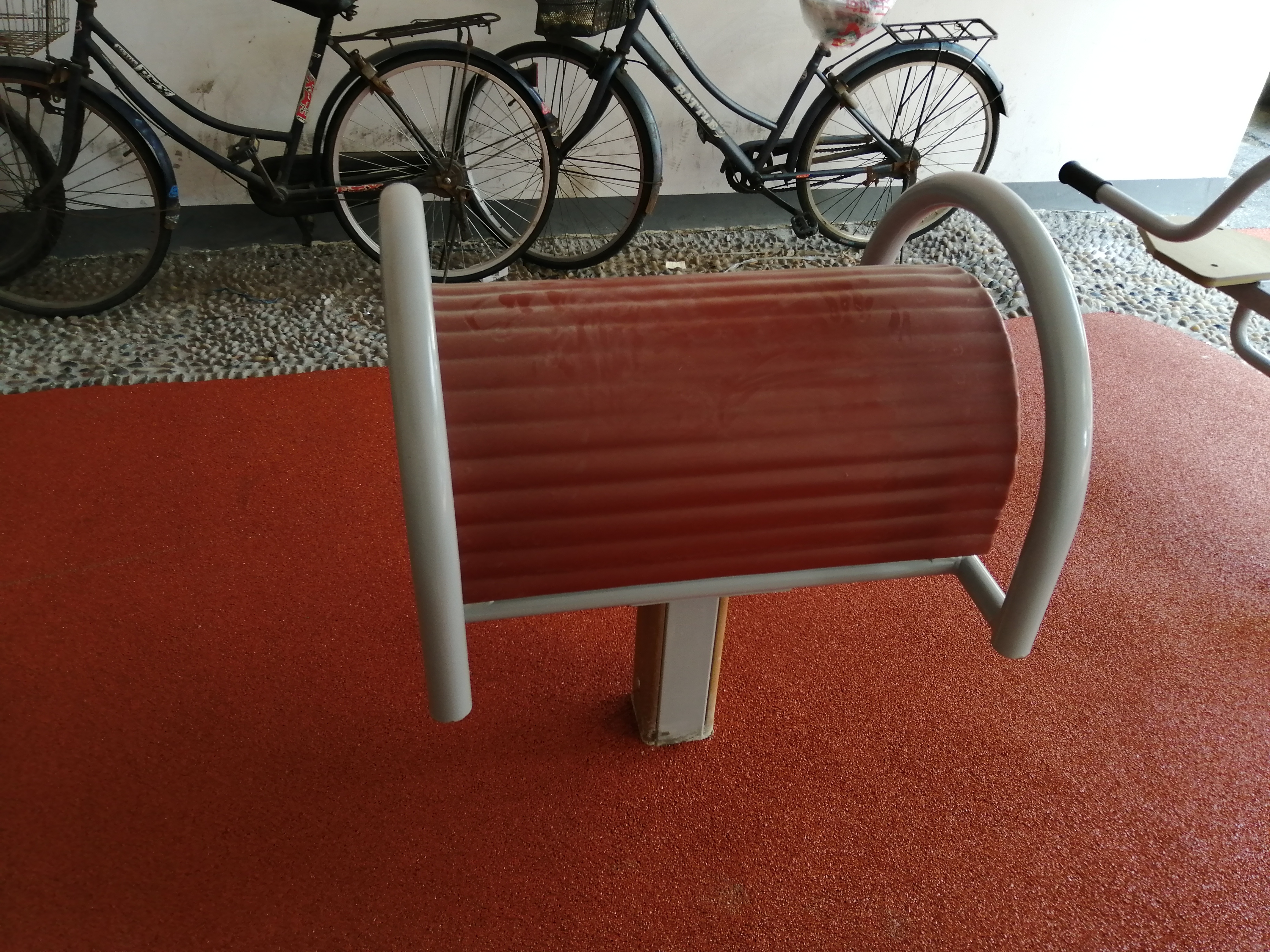 伸腰伸背器