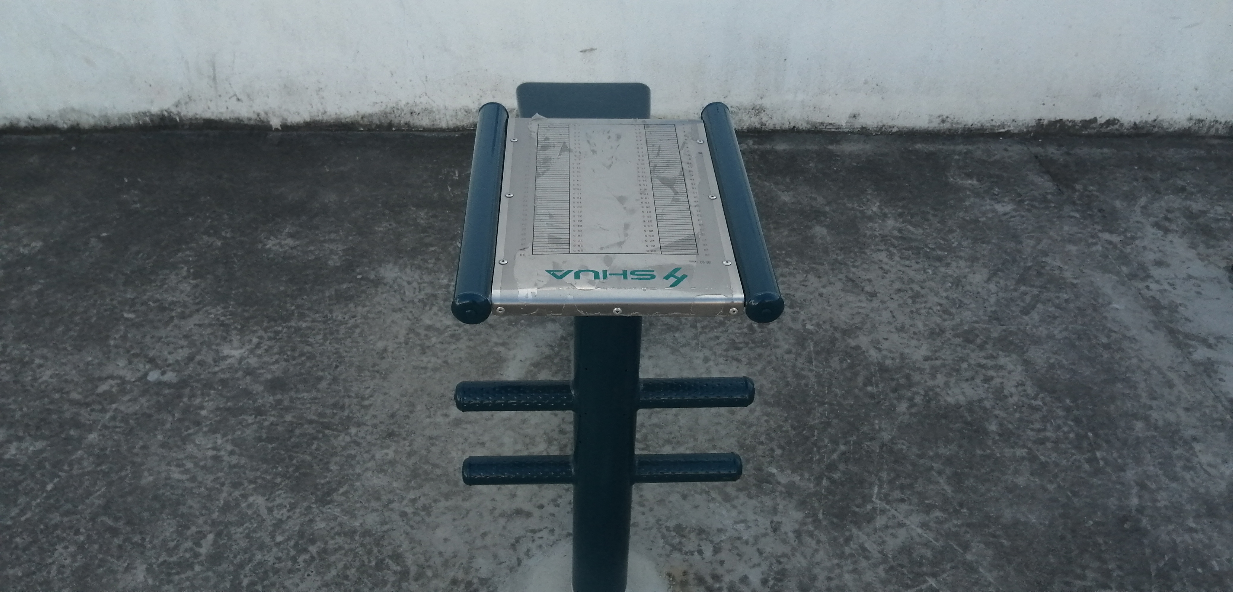 坐推训练器