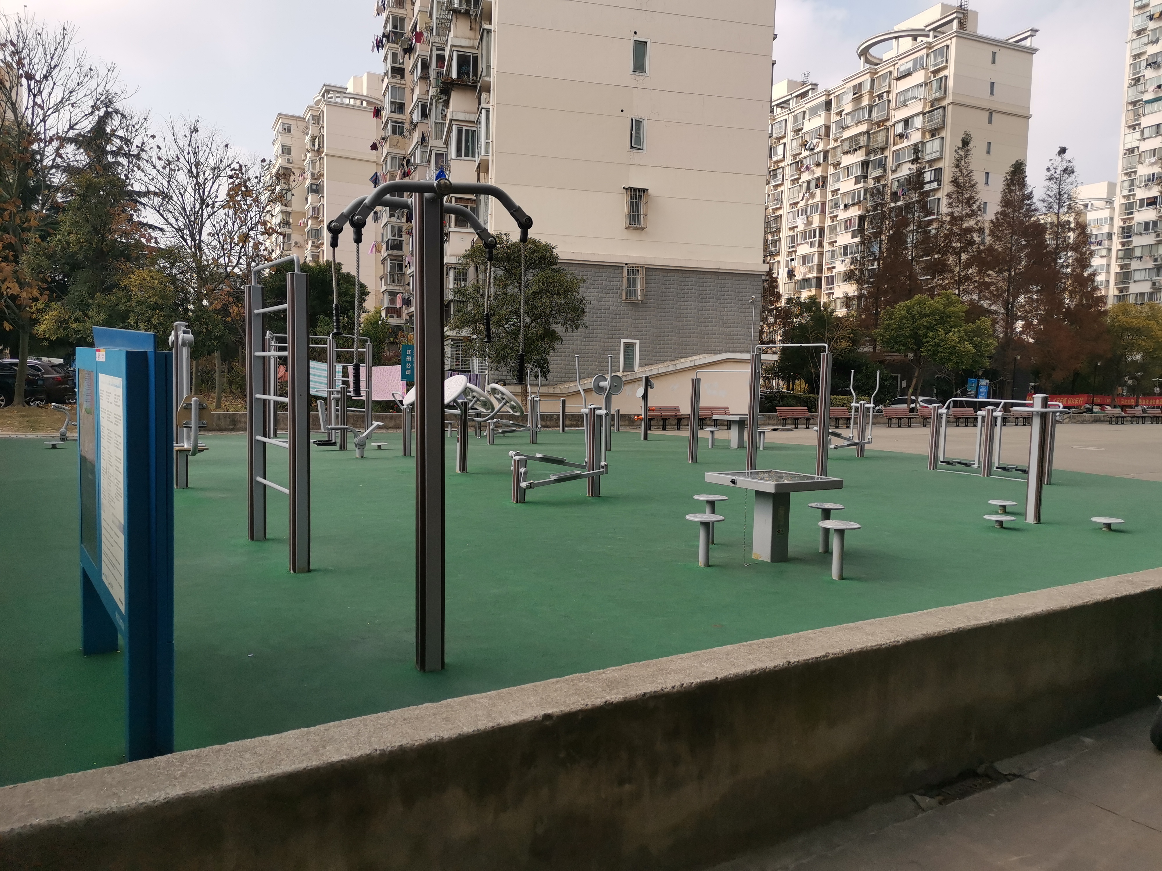 静安区大宁路街道静安区大宁路街道大宁路667弄居委健身点-市民益智健身苑点